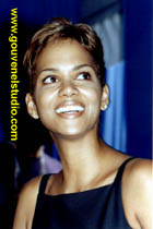 Halle Berry 