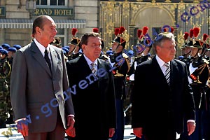 Triangle Weimar : Jacques Chirac, Gerhard Schroeder et Aleksander Kwasniewski