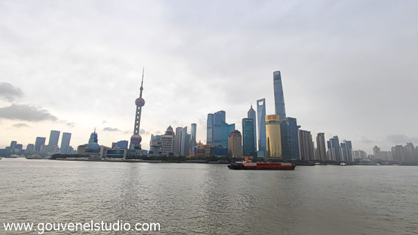 Tour Oriental Pearl Tower 468 m - Emetteur de télévision de la Ville de Shanghai &