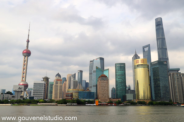 Tour Oriental Pearl Tower 468 m - Emetteur de télévision de la Ville de Shanghai &