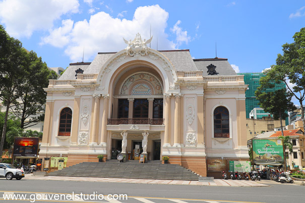 Salle de concert coloniale français avec ballet - Hô Chi Minh Ville