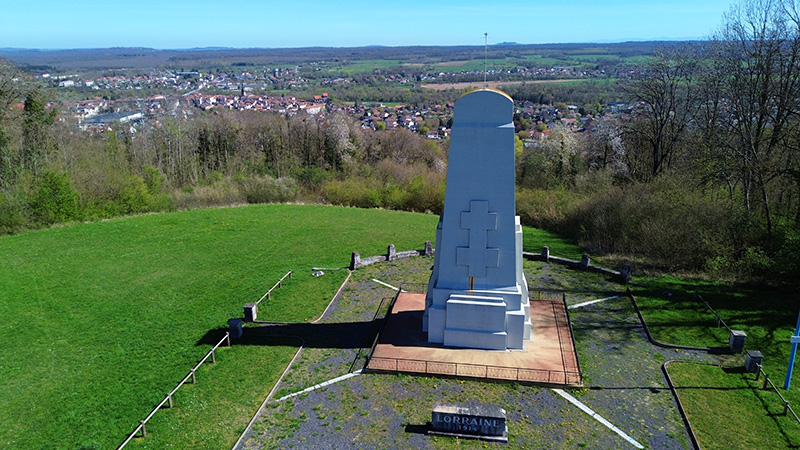 Photo aérienne par drone : Monument de Lorraine - charmes sur Moselle 88130
